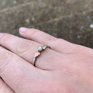 Black Hills Gold Stamper Ring